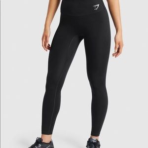 Black gymshark training leggings size Medium